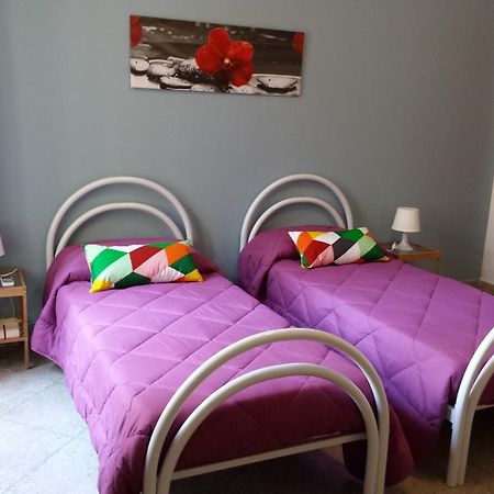 La Via Del Mare - Acireale Centro Storico Appartement Buitenkant foto