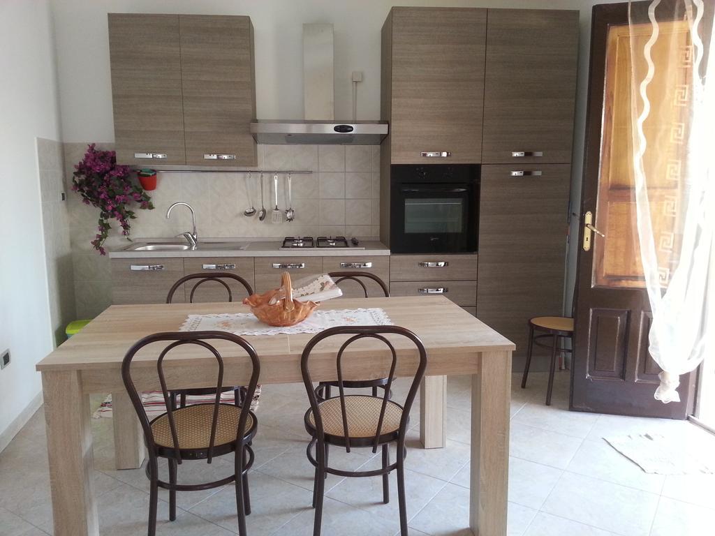 La Via Del Mare - Acireale Centro Storico Appartement Kamer foto