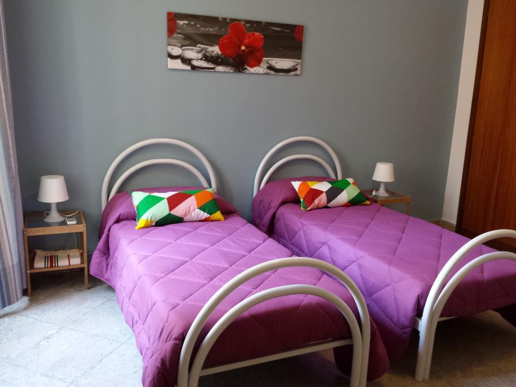La Via Del Mare - Acireale Centro Storico Appartement Buitenkant foto