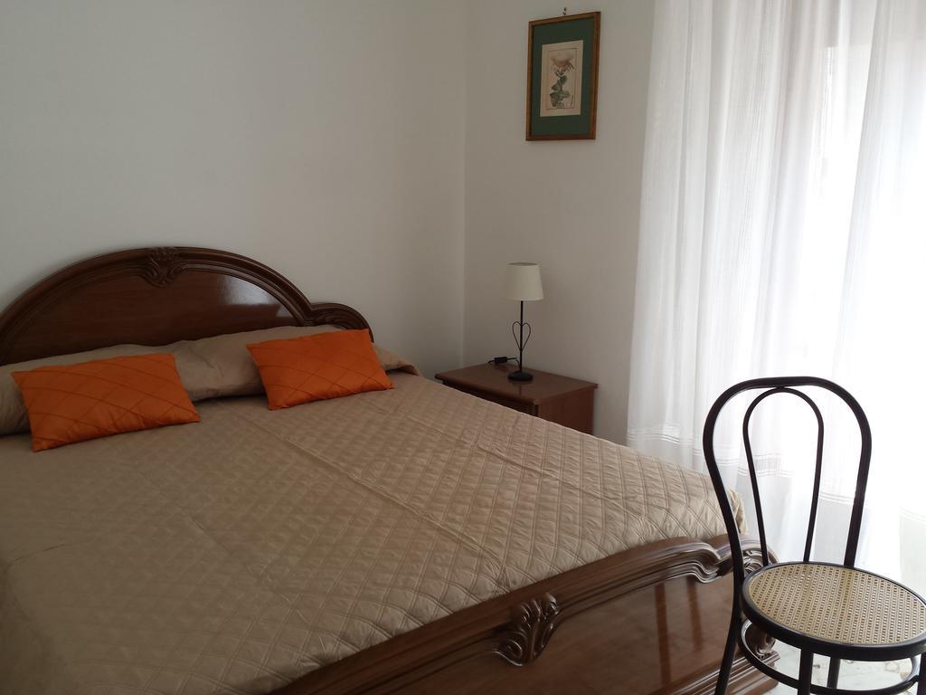 La Via Del Mare - Acireale Centro Storico Appartement Buitenkant foto